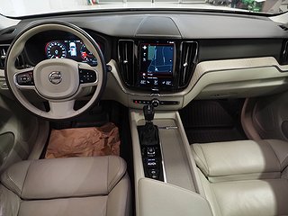 SUV Volvo XC60 15 av 26