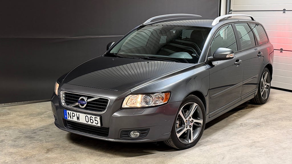Volvo V50 D2 Momentum / Dragkrok / Låg skatt, låg förbrukning