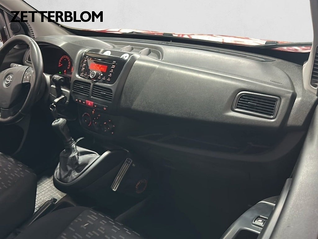 Transportbil - Skåp Opel Combo 10 av 16