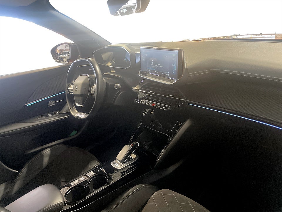 Bild på Peugeot E-2008 GT 50kWh 136hk Aut B-KAMERA ADAPTIV FARTHÅLLARE