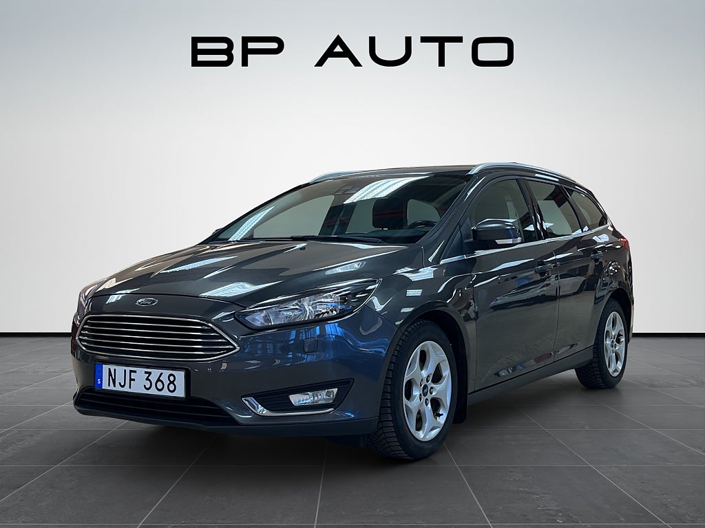 Ford Focus Kombi 1.0 EcoBoost Automat Titanium Kamera 125hk