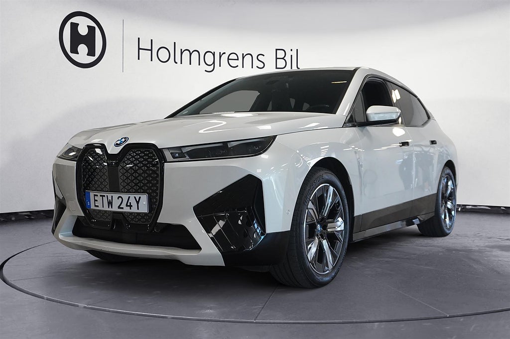 BMW iX xDrive40 Sport Innovation Comfort H K Laser Drag | Ränta 3,95%