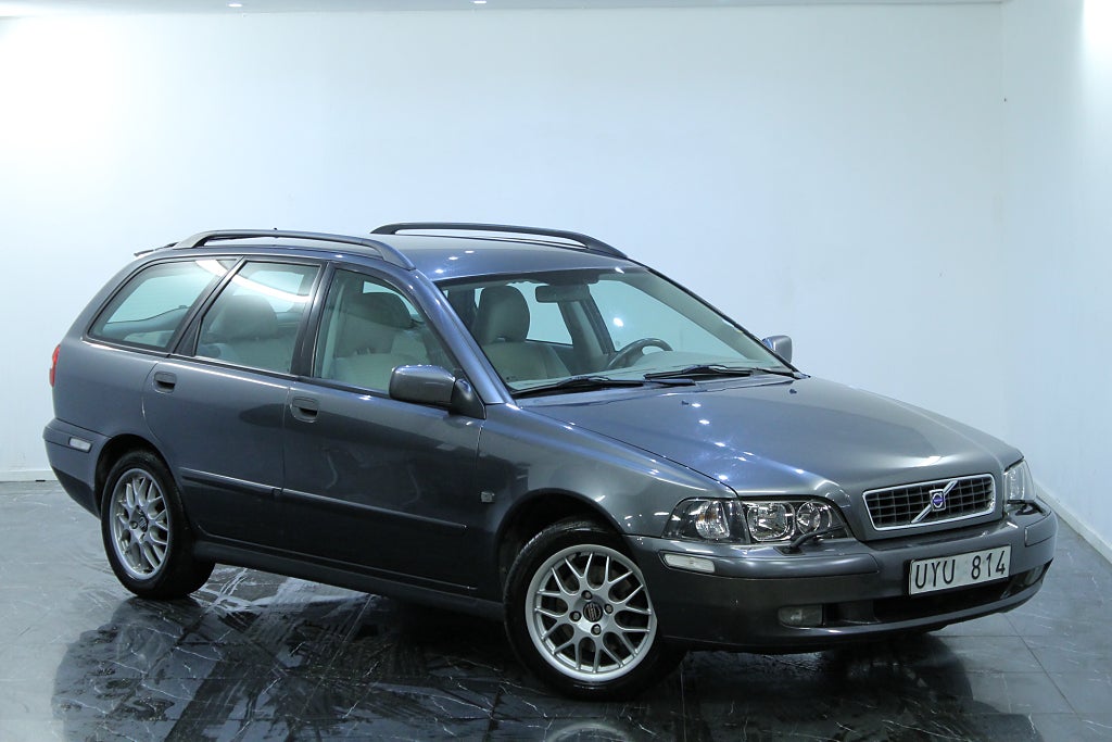 Volvo V40 2.0T En Ägare Toppskick Nybesiktigad