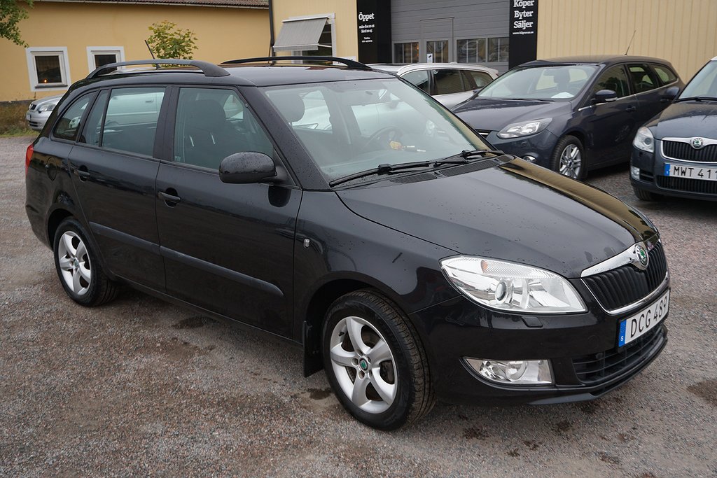 Skoda Fabia Kombi 1.2 TSI Elegance Drag M-Värmare