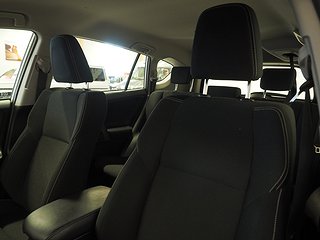 SUV Toyota RAV4 12 av 21
