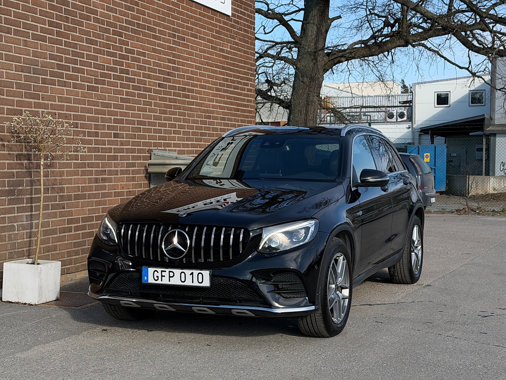 Mercedes-Benz GLC 220 d 4MATIC 9G-Tronic AMG Panorama Burmester Drag