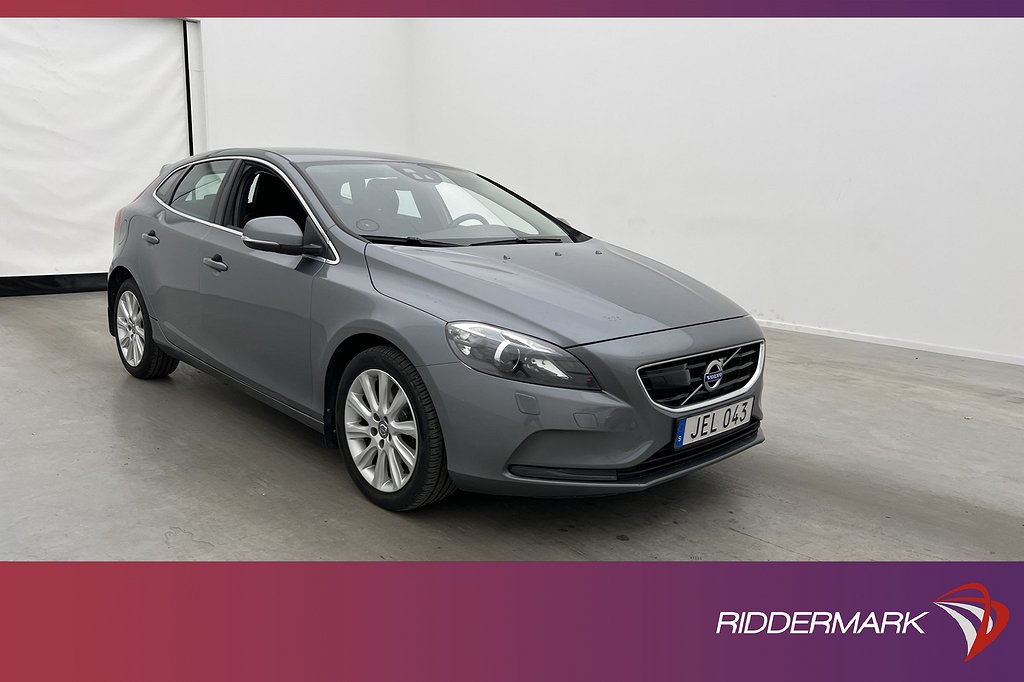 Volvo V40 D3 150hk Momentum VOC Värm Navi Sensorer BLIS Drag