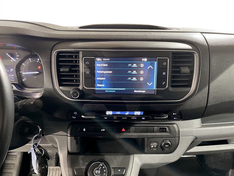 Bild på Peugeot Expert PRO+ 2.0 BHDi 180hk Aut L2 DRAG VÄRMARE INREDNING