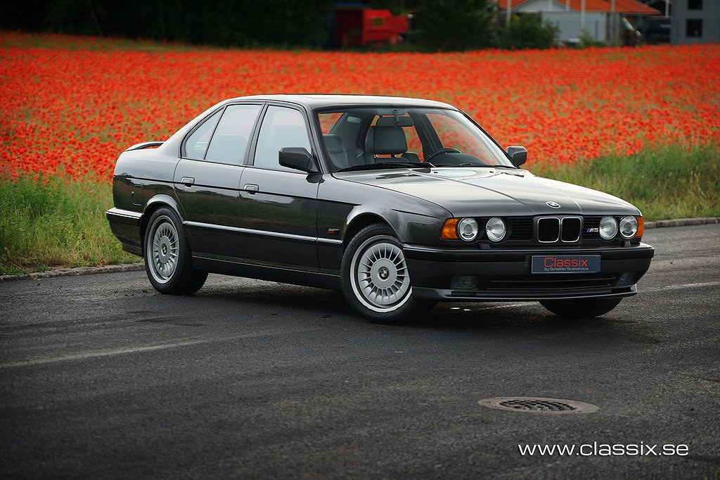 BMW M5 E34 med en ägare och 8100 mil