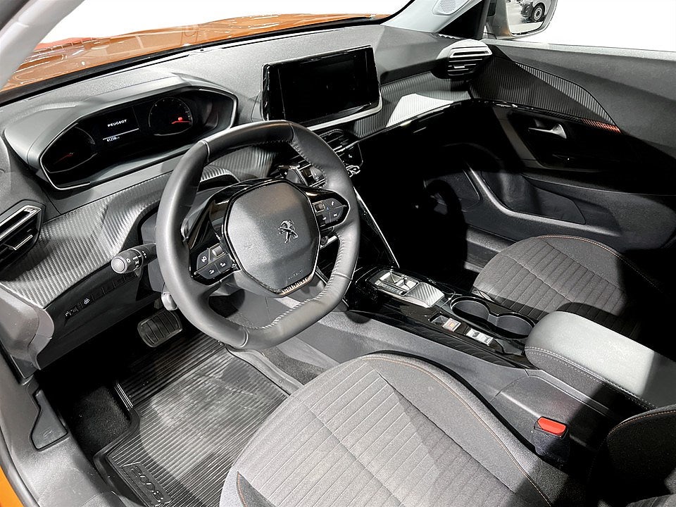 Bild på Peugeot 2008 Active 1.2 PT 130hk Aut - B-KAMERA,P-SENSORER,CARPLAY