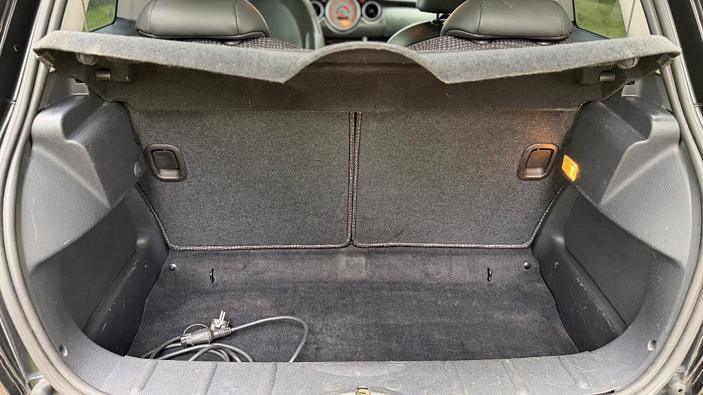 MINI Cooper Manual, 116hp, 2004
