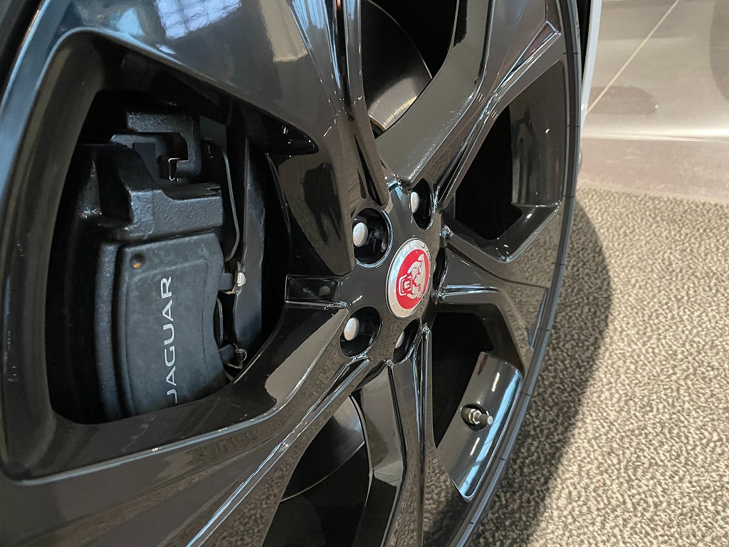 Jaguar F-TYPE 2021 - miniatyr 6