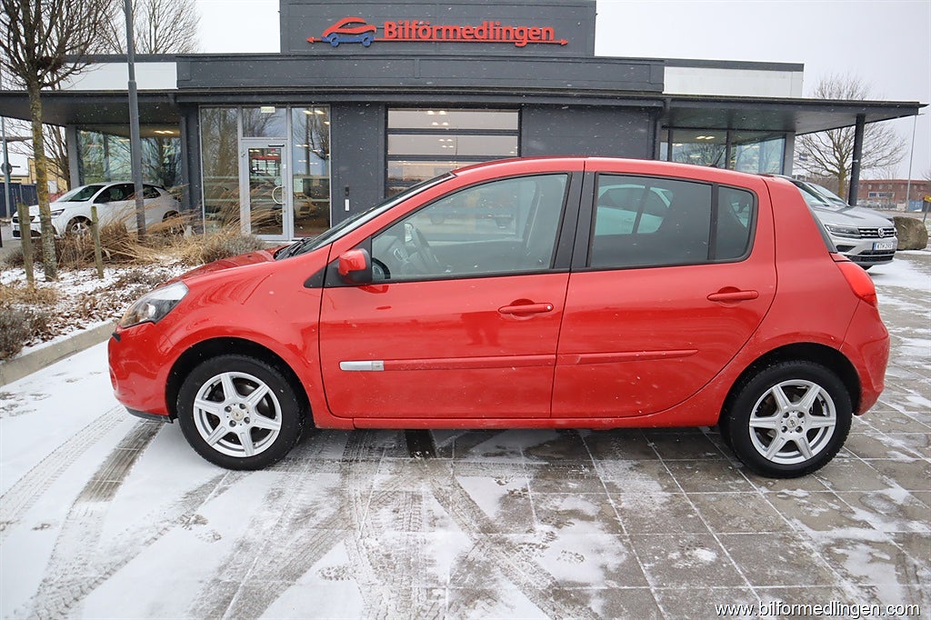 Renault Clio III 1.2 5dr 75hk Acc Svensksåld