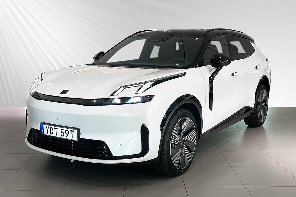 Lynk & Co 08 More PHEV