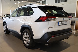 SUV Toyota RAV4 3 av 28