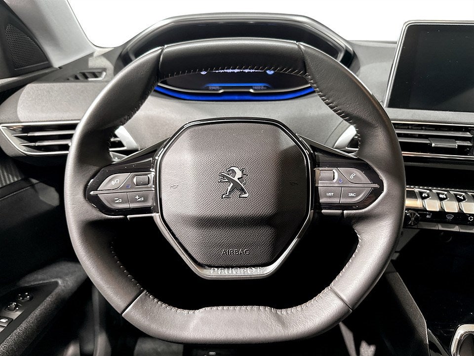 Bild på Peugeot 5008 Active Pack 1.2 PT 130hk - 7-SITS, B-KAMERA