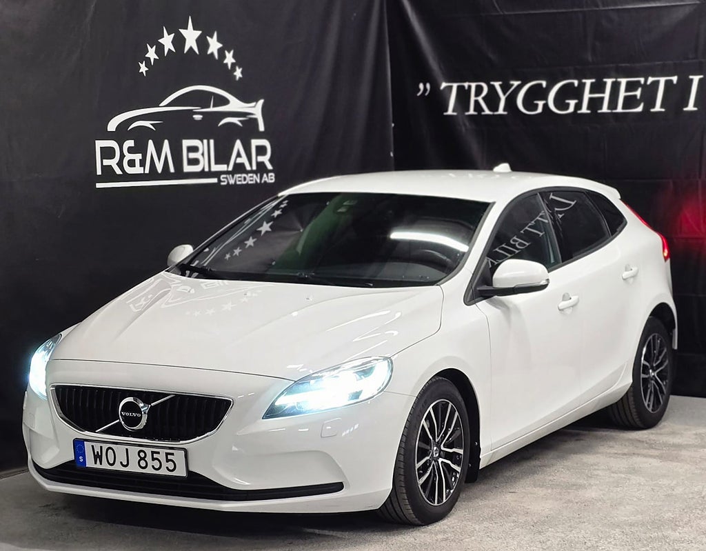 Volvo V40 D2, 1-ägare, Blå-tand, Snål, P-sens,  120HK, Ny Bes!!!