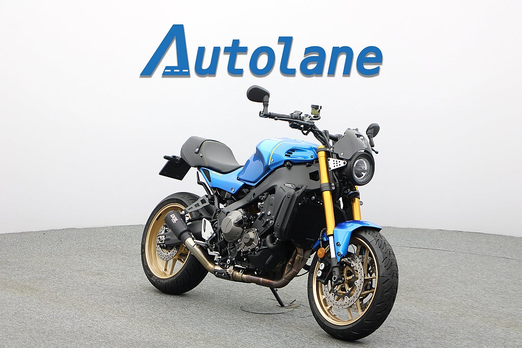 Yamaha XSR900 * IXIL Exhaust Quickshifter Tail Tidy