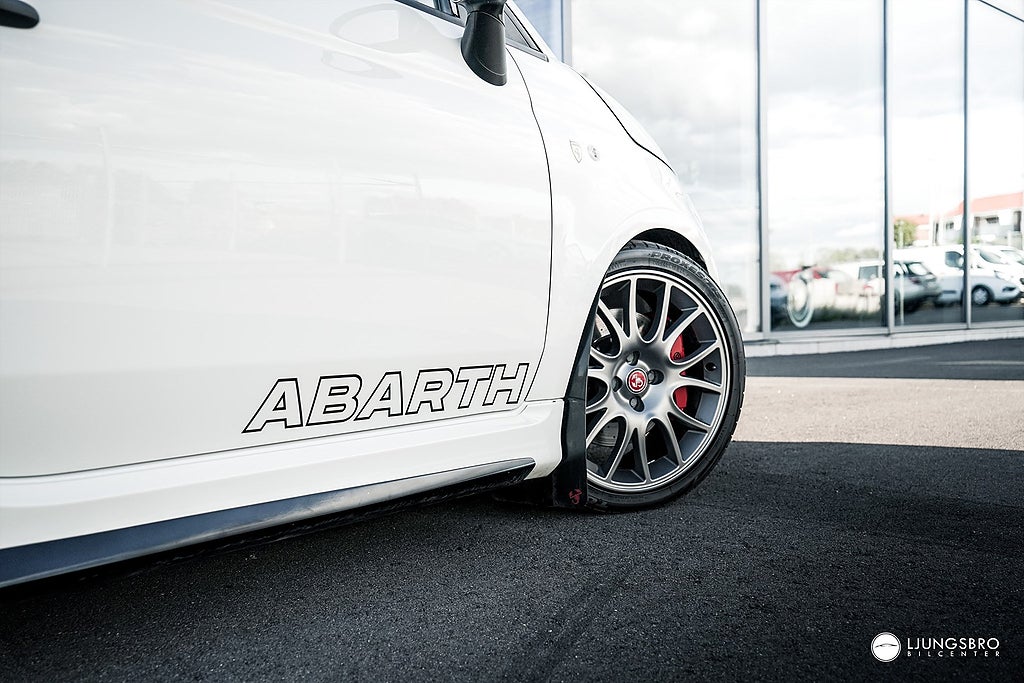 Abarth 595 1.4 Competizione 180hk / Sportavgas / SE SPEC