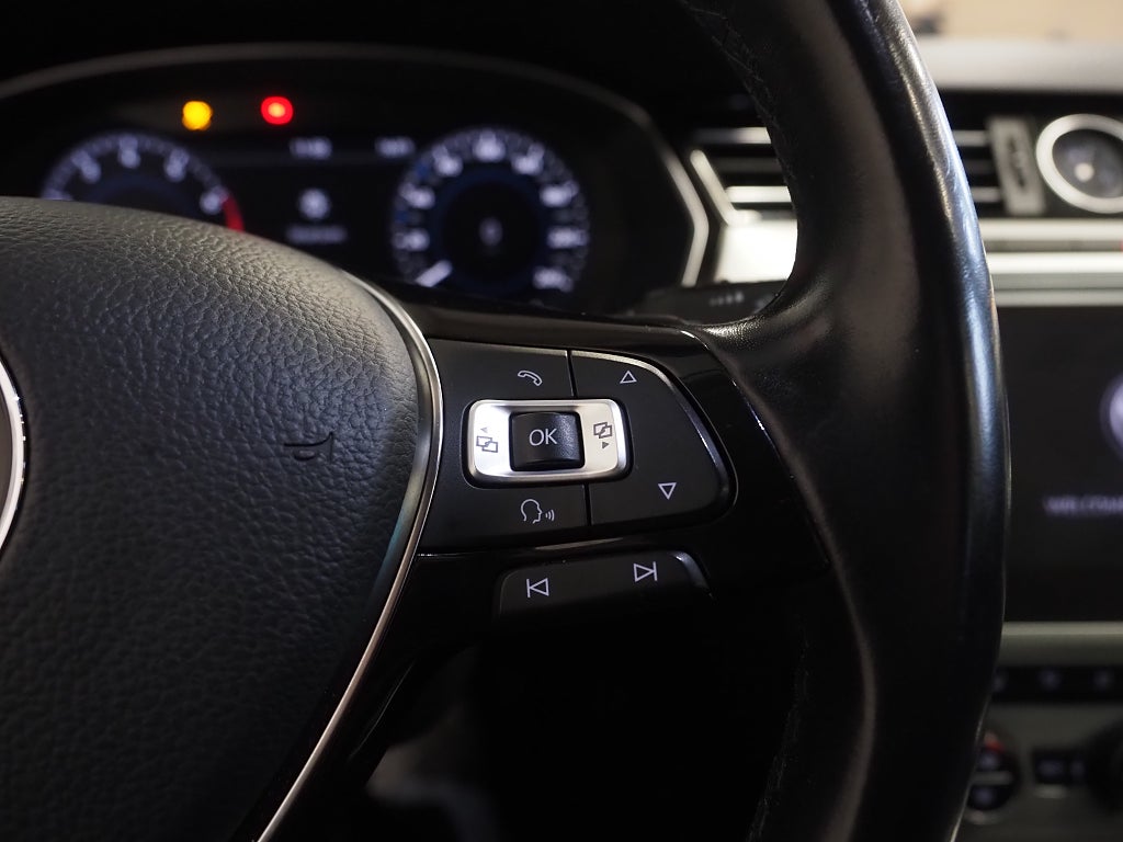 Volkswagen Passat SC TSI 150hk DSG |Cockpit|Drag|Backkamera| 2018