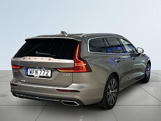 Volvo V60 D3 Aut Inscription Pano VoC Skinn Dvärm Kamera S/V-hjul – bild 6