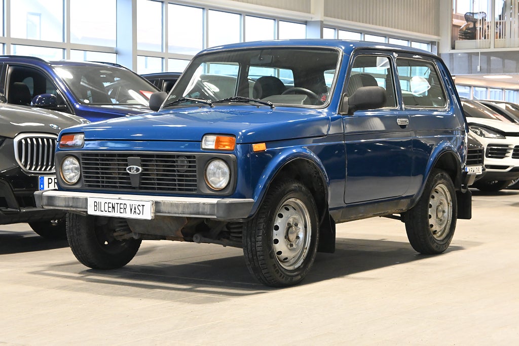 Lada Niva 3-d 1.7 i 4x4 Drag 
