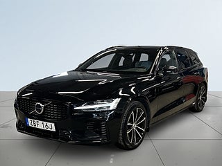 Volvo V60 Recharge T8 AWD Plus Dark R-Design MOMS/1Ägare/Drag/S&V – bild 16