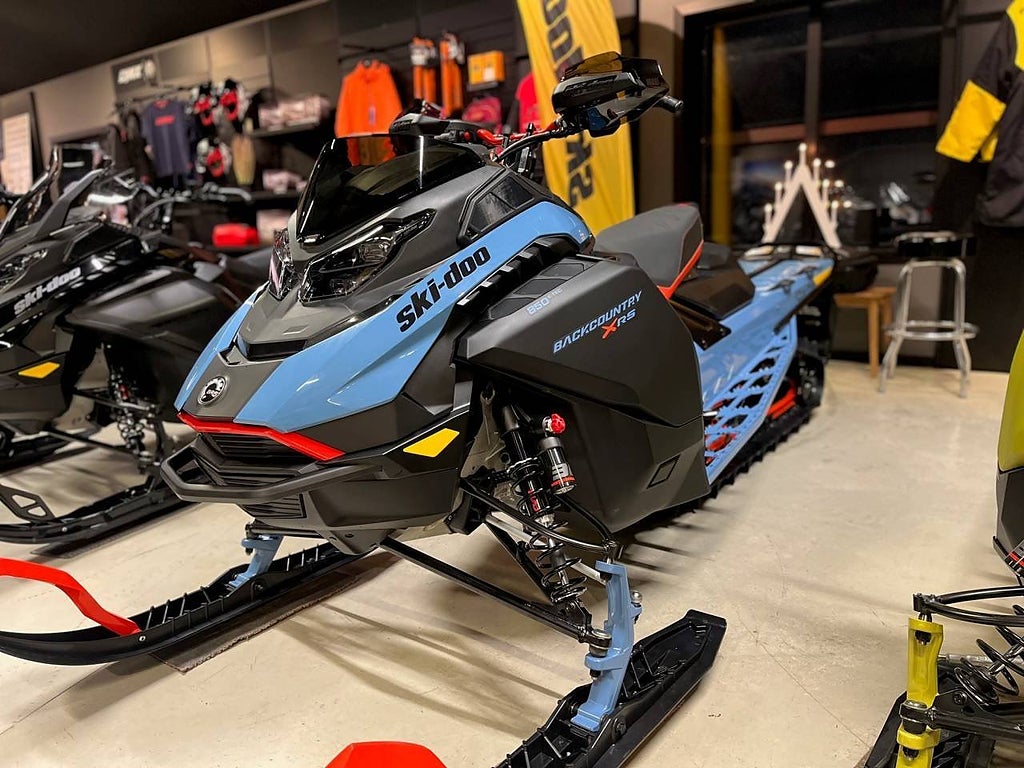 Ski-Doo Backcountry X-RS 850 E-TEC 154 -26 "Spara 22 500kr" 