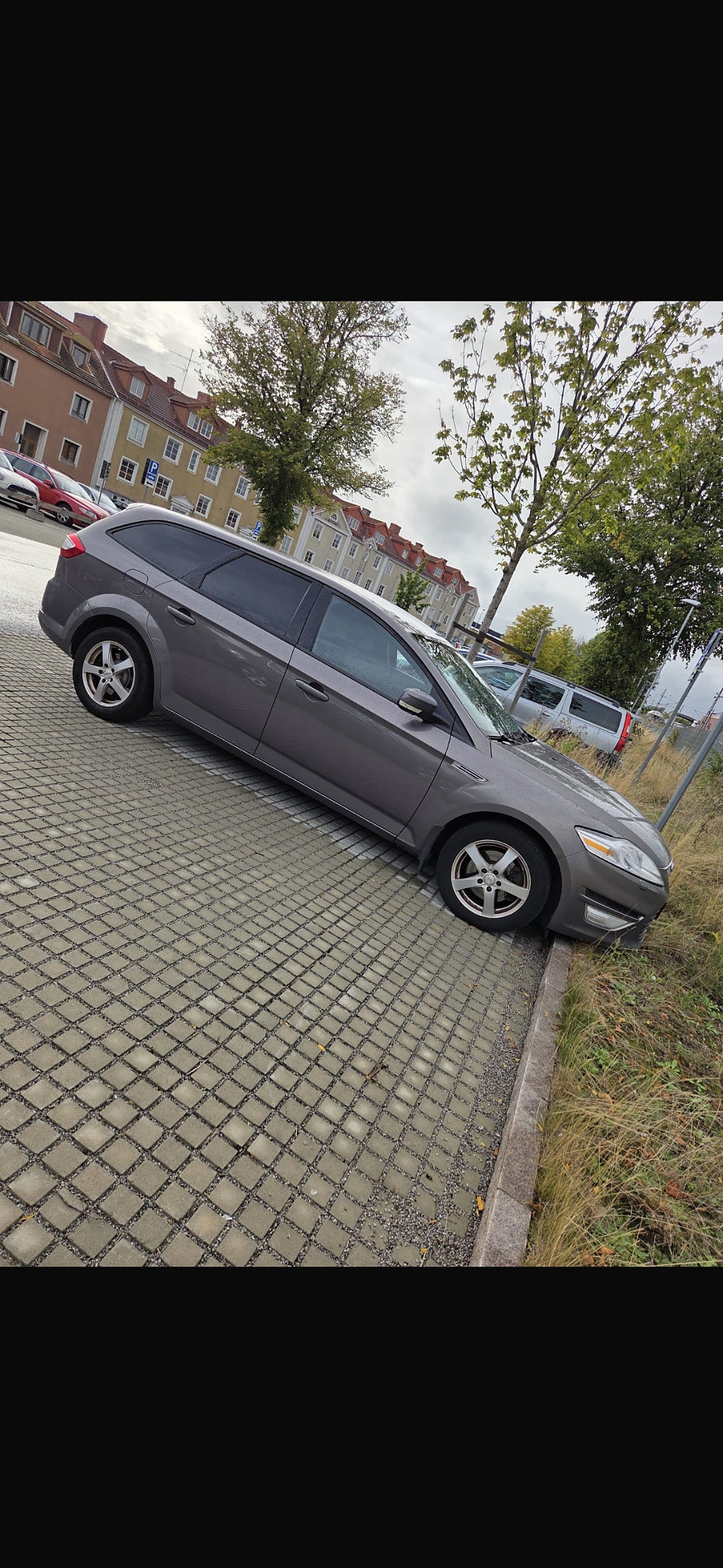Ford Mondeo 2.0 TDCi Powershift Trend Besiktad Servad AC
