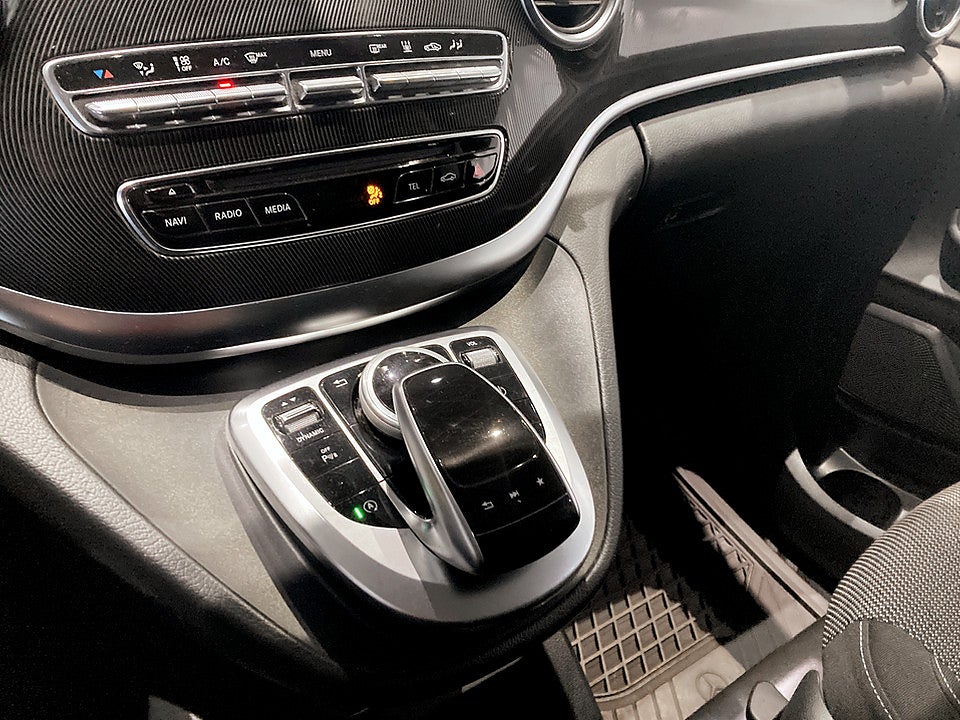 Bild på Mercedes-Benz V 220d 3.1t 2.2 163hk Aut 7-SITS B-KAMERA