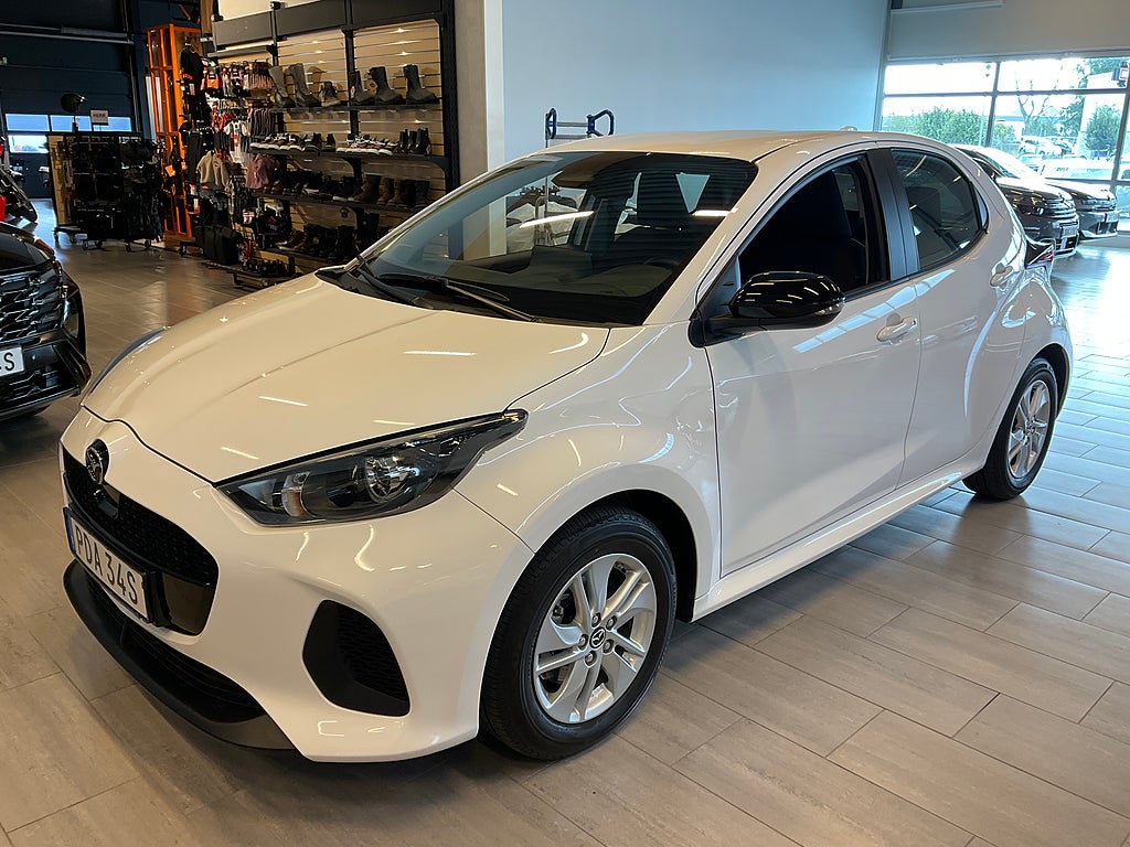 Mazda 2 Hybrid Centre-Line Backkamera