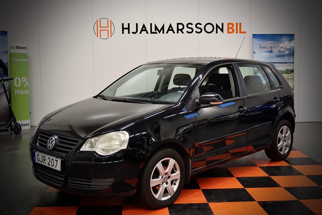 Volkswagen Polo 5-dörrar / 1.4 / NYBESIKTIGAD