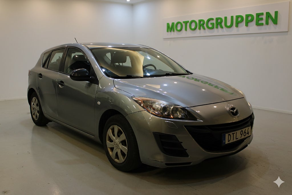Mazda 3 Sport 1.6 MZR Bränslesnål Lågmil Ny Besiktad 