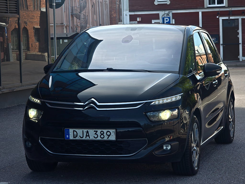 Citroën C4 Picasso 1.6 HDi NY BESIKTAD PANORAMA DRAGKROK