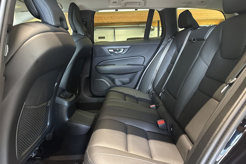 Volvo V60 T6 Plus Dark Nordic Edition Plug-in