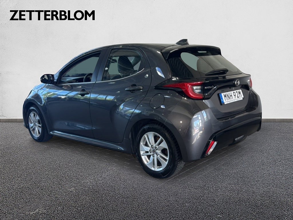Halvkombi Mazda 2 3 av 14