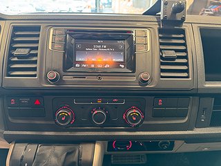 Volkswagen Transporter T30 2.0 TDI 4M MOMS/Drag/M-värm/S&V