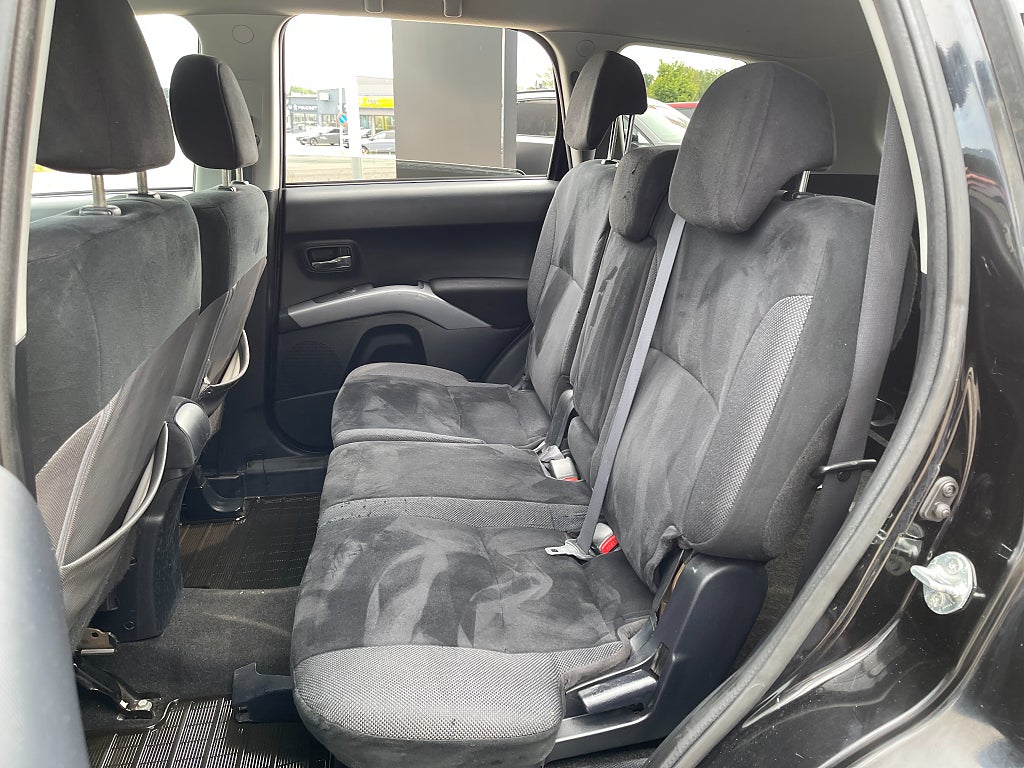 Mitsubishi Outlander 2.4 MIVEC AWC INVECS-III CVT