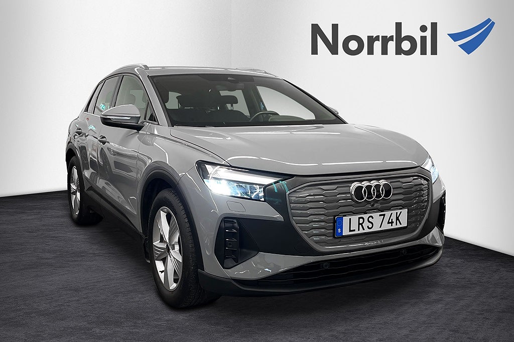 Audi Q4 e-tron 45 265HK Quattro, Dragkrok, Carplay