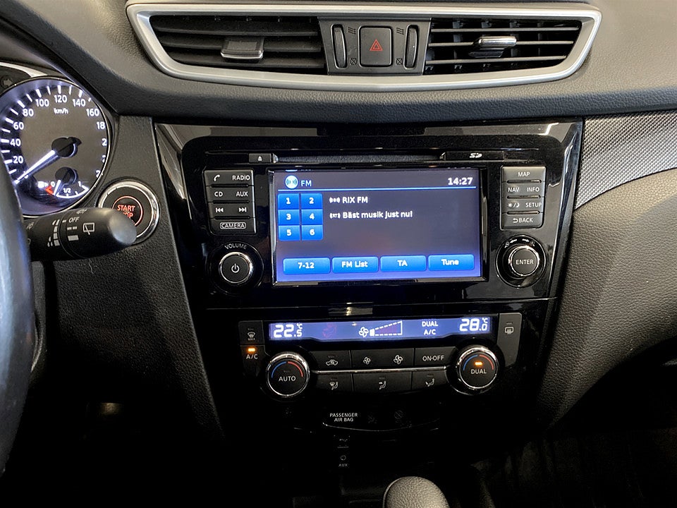 Bild på Nissan X-Trail Tekna 1.6 dCi 130hk Aut PANO SKINN GPS KAMERA