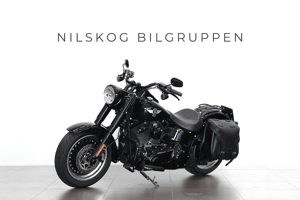 Harley-Davidson FLSTFBS | Jekill & Hyde | Lejonkulan | 110” | Fr. 1558:-/mån