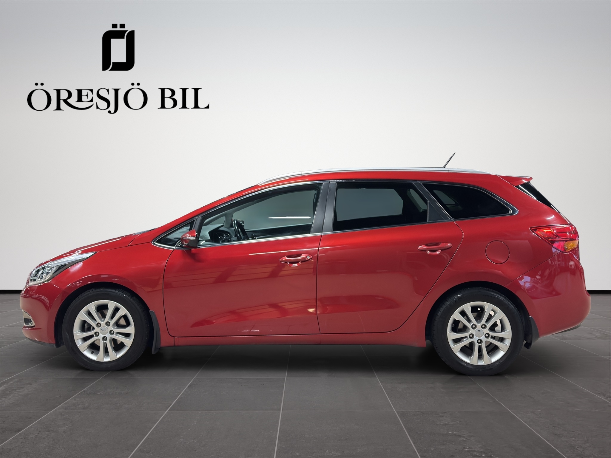 Kia Ceed 1.6 CRDi 128 2013, bild 2/10
