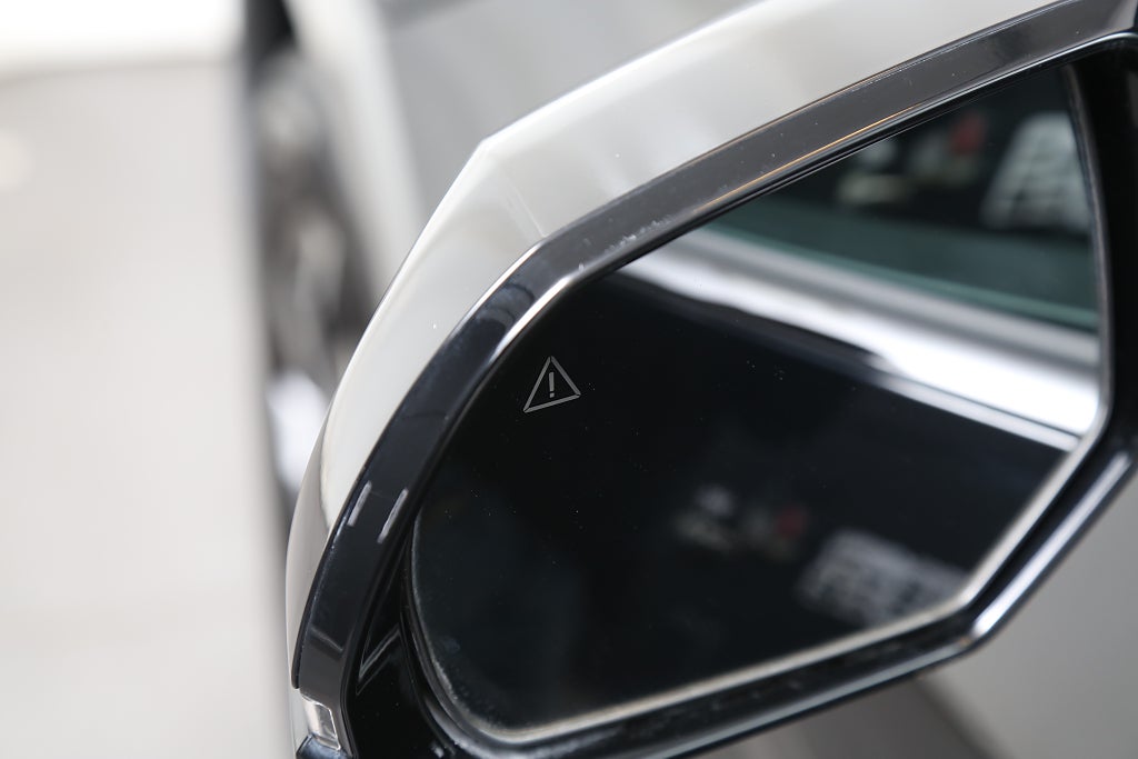 Hyundai IONIQ 5 AWD 77,4kWh Advanced Drag Komfortpaket+  Nybilsgaranti 2024