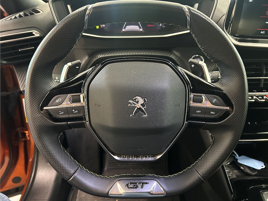 Bild på Peugeot 2008 GT 1.2 PT 155hk Aut - B-KAMERA,CARPLAY