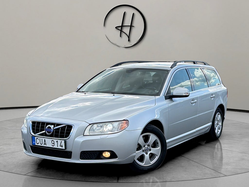 Volvo V70 2.4D 175hk Geartronic Momentum Drag Xenon*Nybytt Kamrem