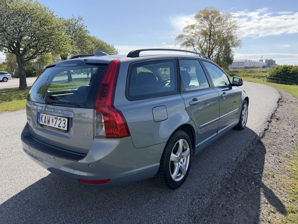 Volvo V50 1.8 Momentum 2010, bild 4/35