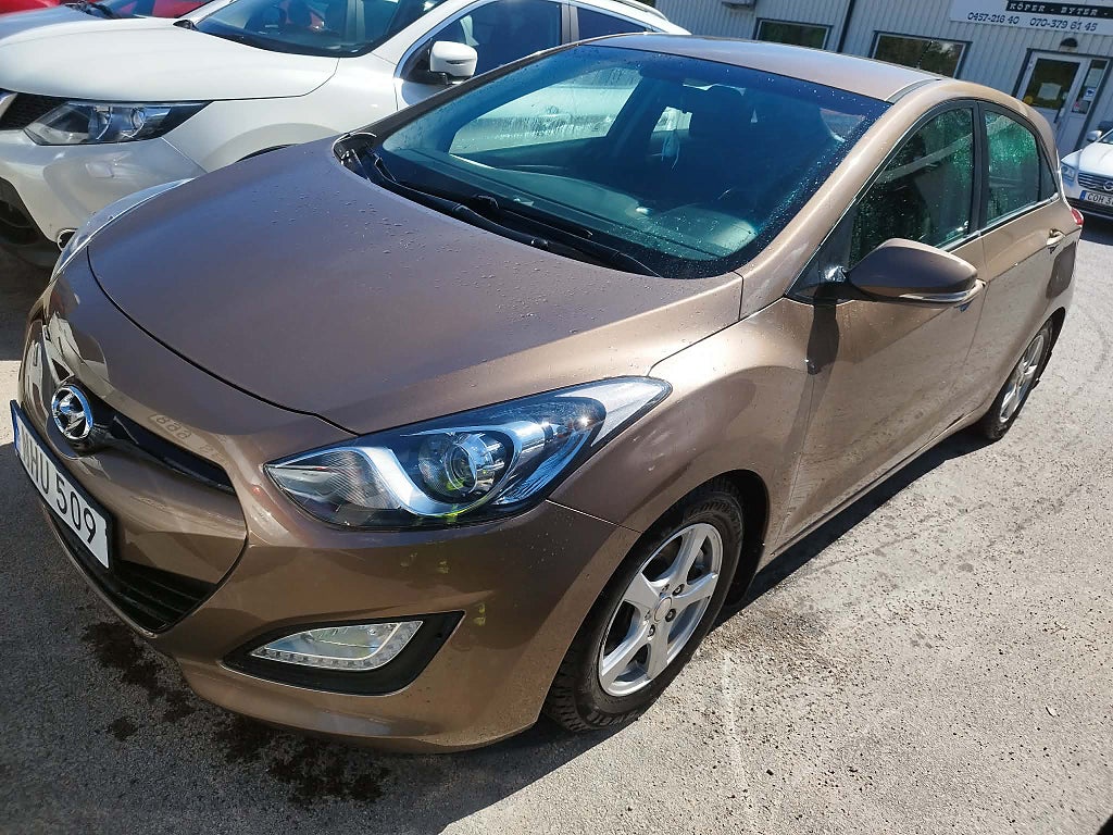 Hyundai i30 5-dörrar 1.6 CRDi Sport Euro 5