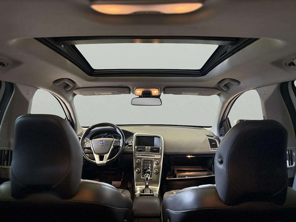 Volvo XC60 T5 Geartronic Momentum Panorama Skinn B-Kamera 3 Ägare - miniatyr 18