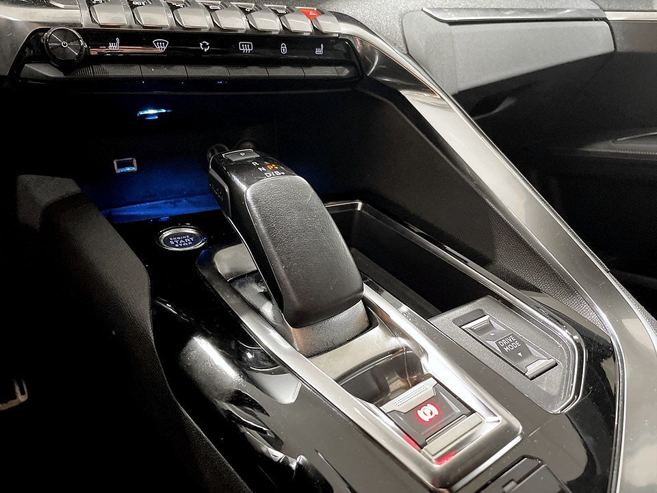 Bild på Peugeot 3008 GT Hybrid4 PHEV 300hk Aut 4WD - CARPLAY, NAV