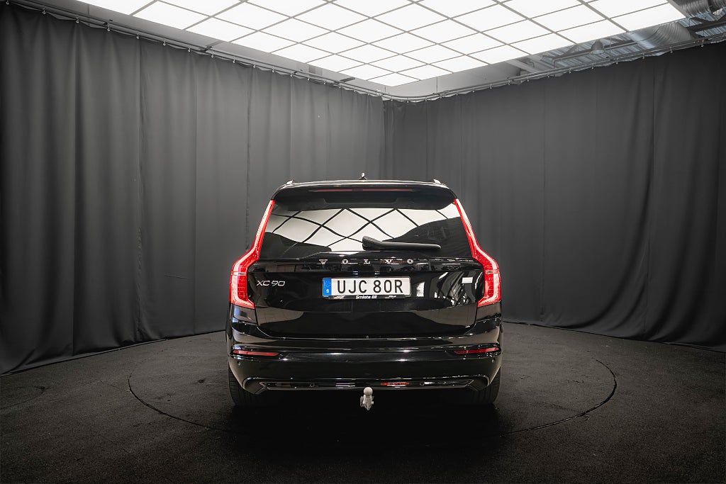 Volvo XC90 Recharge T8 AWD ULTIMATE DARK 7-sits B&W LUFT DRAG MOMS